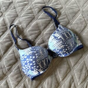 Victorias Secret Strappy Back Push-Up Padded Bra